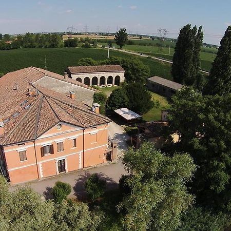 Gasthaus Agriturismo Corte Ponte Dei Tedeschi Ostiglia Exterior foto
