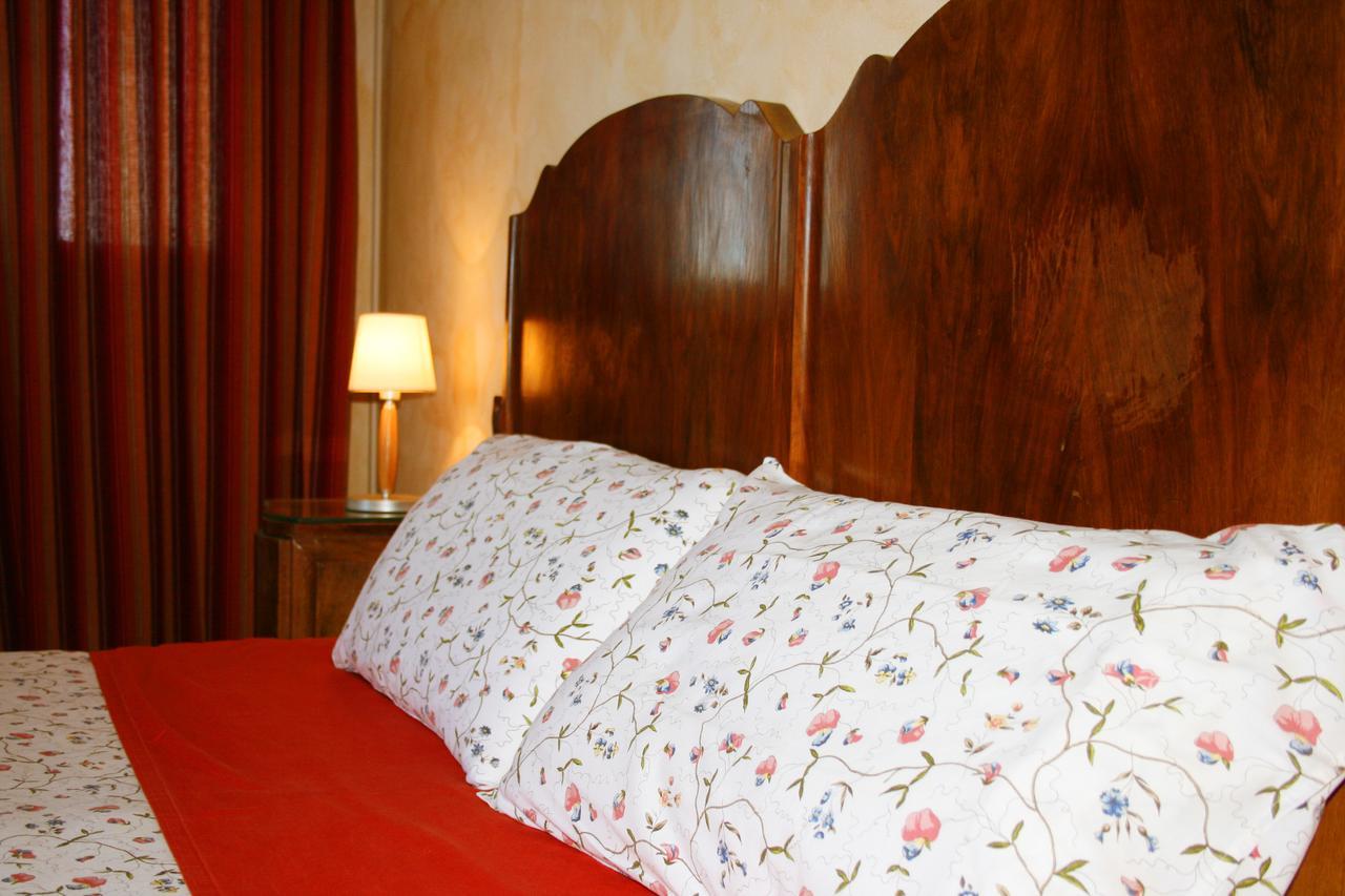 Gasthaus Agriturismo Corte Ponte Dei Tedeschi Ostiglia Zimmer foto